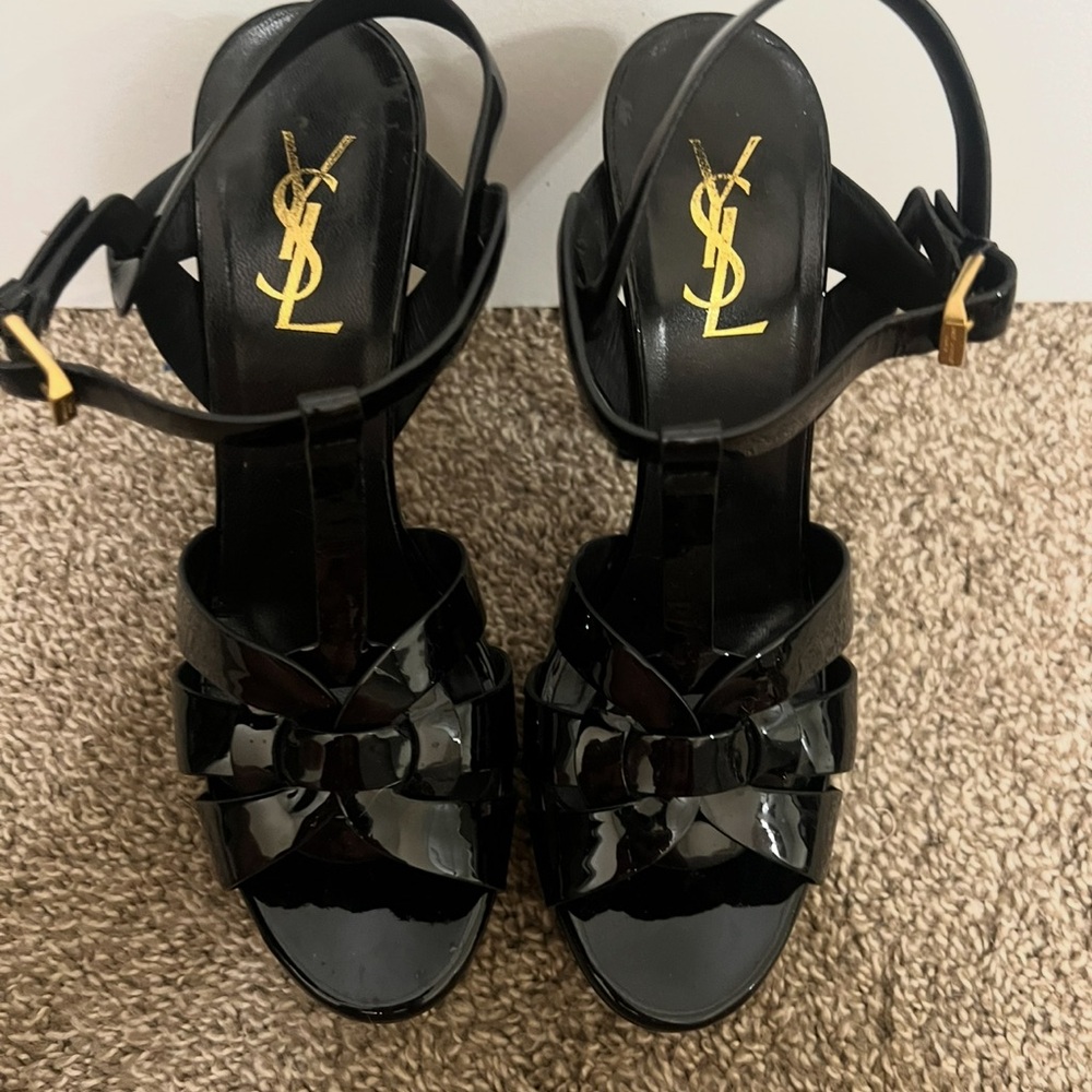 Yves Saint Laurent Black Heels with Elegant Design